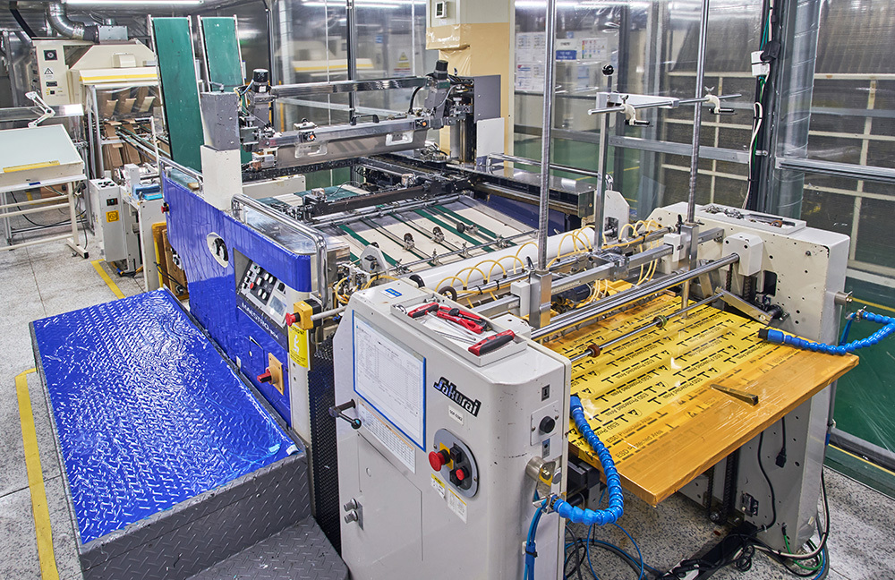 2 Automatic printing machines